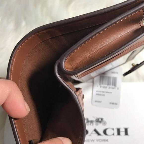 🌷CamiClassy Bags🌷 Coach Medium Signature Wallet - Picture 3 of 5